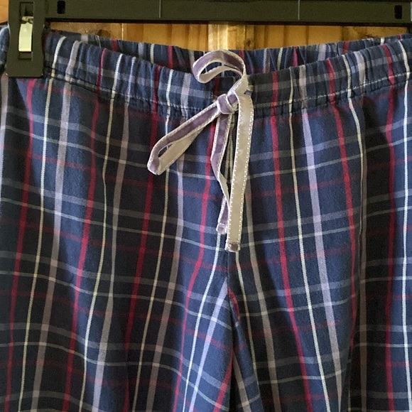 Women Victoria’s Secret blue purple pink plaid pajama lounge pants size M - Picture 2 of 6
